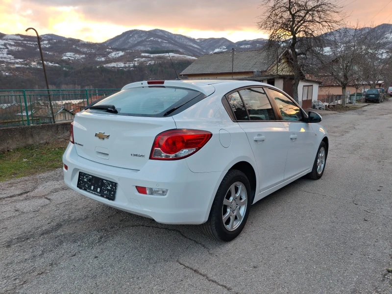 Chevrolet Cruze 1.7cdti.klim. 6sk., снимка 4 - Автомобили и джипове - 53014768
