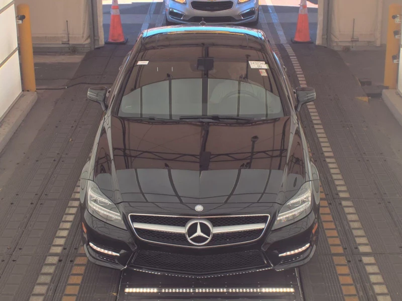 Mercedes-Benz CLS 500 AMG* PACK* ПОДГРЕВ* ОБДУХВАНЕ* HARMON* KARDON* , снимка 7 - Автомобили и джипове - 53458731