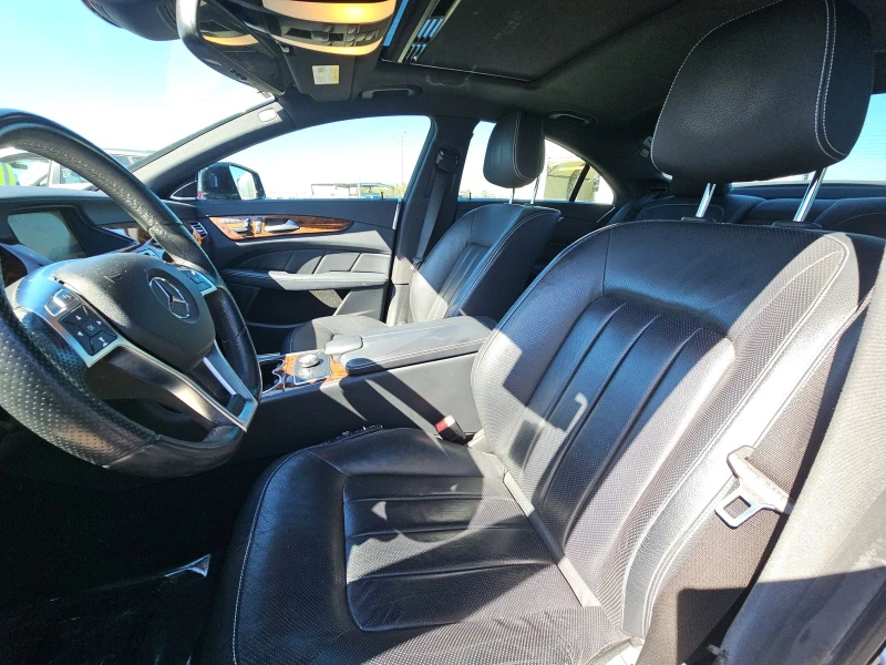 Mercedes-Benz CLS 500 AMG* PACK* ПОДГРЕВ* ОБДУХВАНЕ* HARMON* KARDON* , снимка 14 - Автомобили и джипове - 53458731