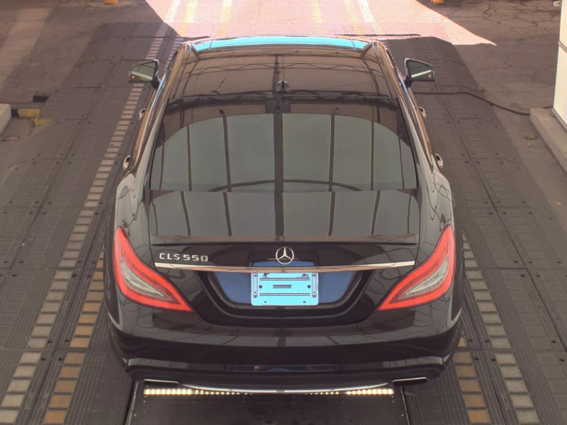 Mercedes-Benz CLS 500 AMG* PACK* ПОДГРЕВ* ОБДУХВАНЕ* HARMON* KARDON* , снимка 8 - Автомобили и джипове - 53458731