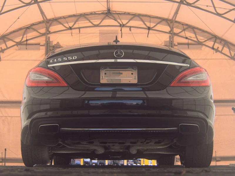 Mercedes-Benz CLS 500 AMG* PACK* ПОДГРЕВ* ОБДУХВАНЕ* HARMON* KARDON* , снимка 6 - Автомобили и джипове - 53458731