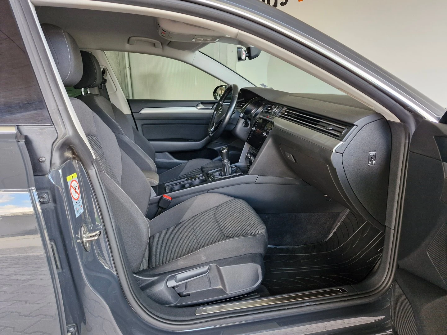 VW Arteon 2.0 TDI BMT - изображение 10