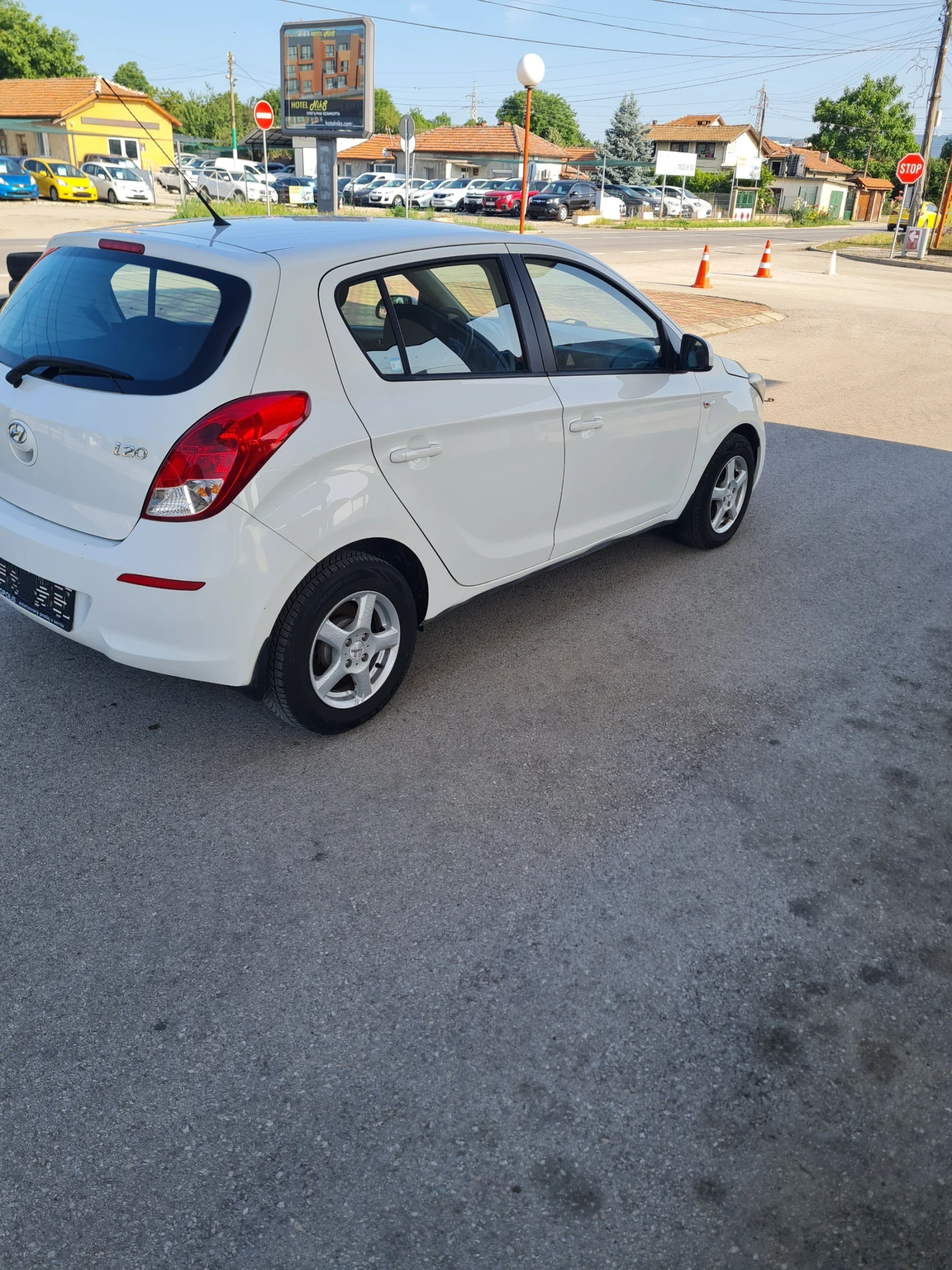 Hyundai I20 1.3куб.85 - изображение 3
