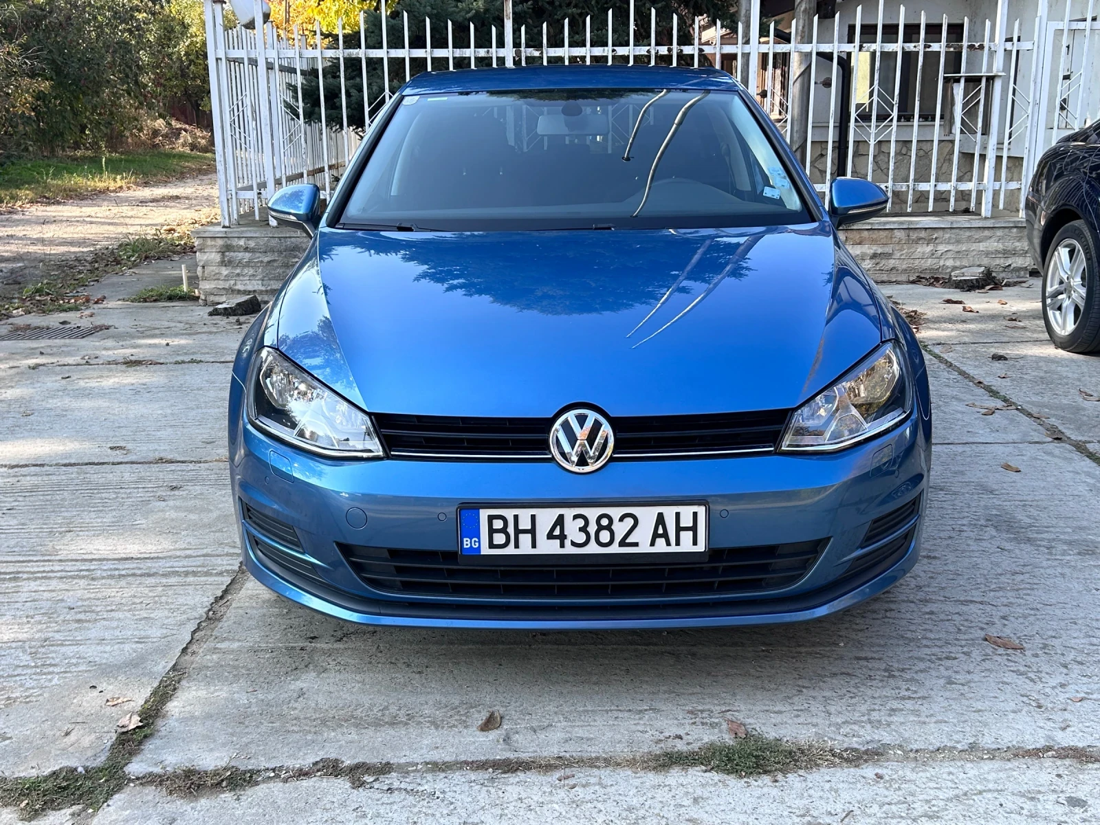 VW Golf 1.2TSI Bluemotion - изображение 2