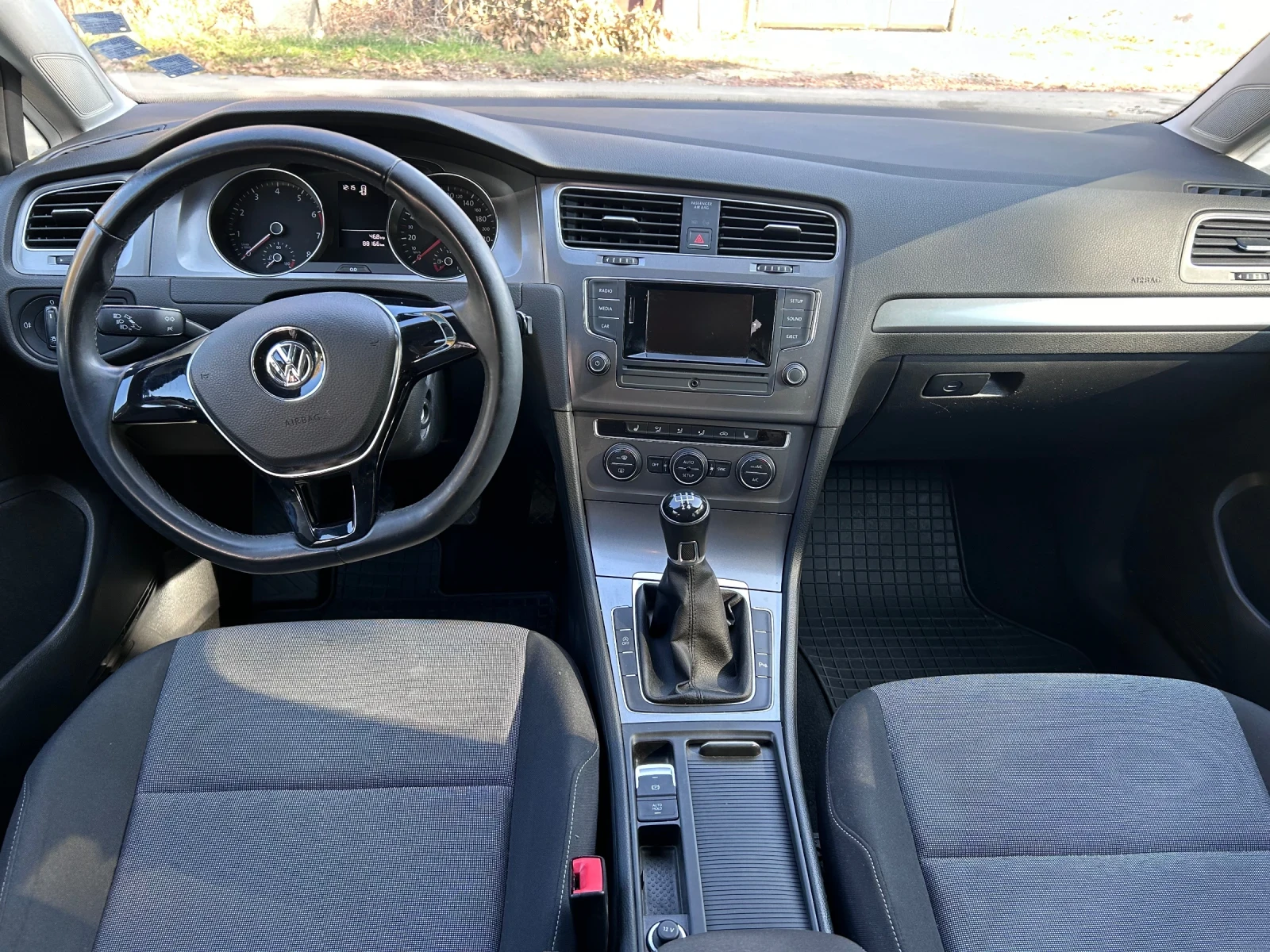 VW Golf 1.2TSI Bluemotion - изображение 7