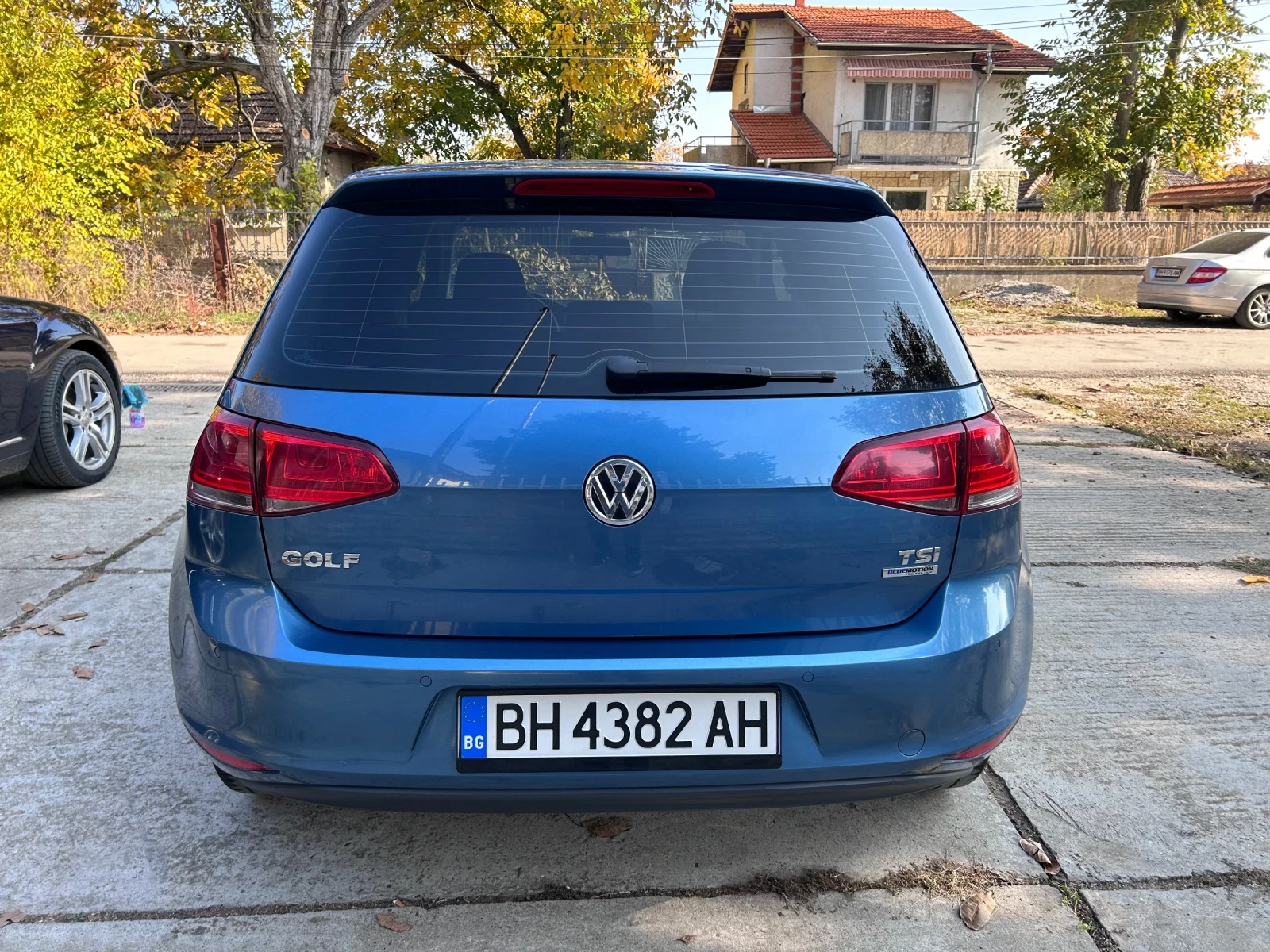 VW Golf 1.2TSI Bluemotion - изображение 5
