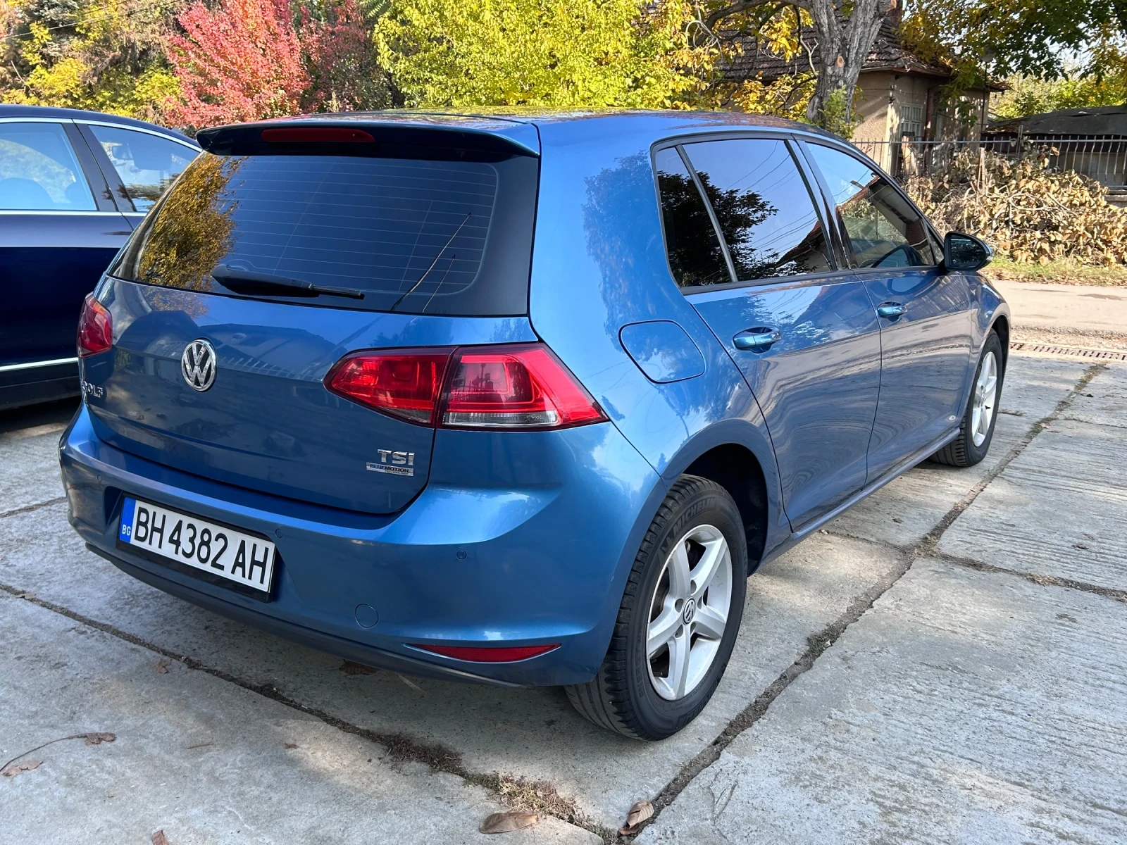 VW Golf 1.2TSI Bluemotion - изображение 6