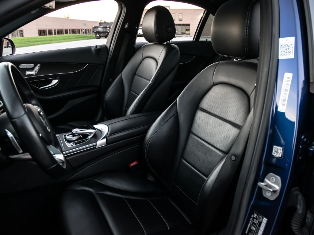 Mercedes-Benz C 300 2019 Mercedes-Benz C-Class C 300 - изображение 8