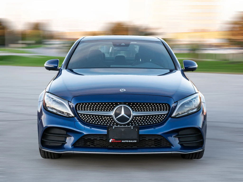 Mercedes-Benz C 300 2019 Mercedes-Benz C-Class C 300 - изображение 2