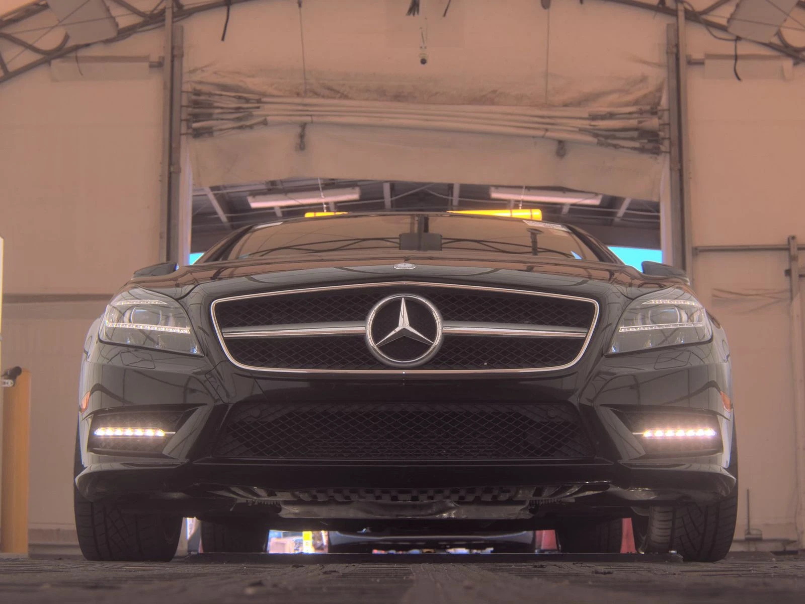 Mercedes-Benz CLS 500 AMG* PACK* ПОДГРЕВ* ОБДУХВАНЕ* HARMON* KARDON*  - изображение 5