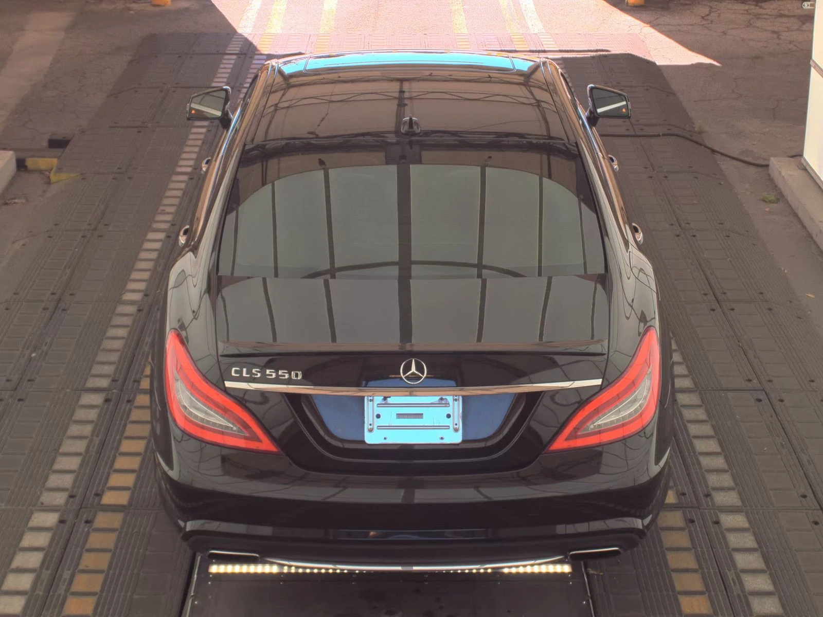 Mercedes-Benz CLS 500 AMG* PACK* ПОДГРЕВ* ОБДУХВАНЕ* HARMON* KARDON*  - изображение 8