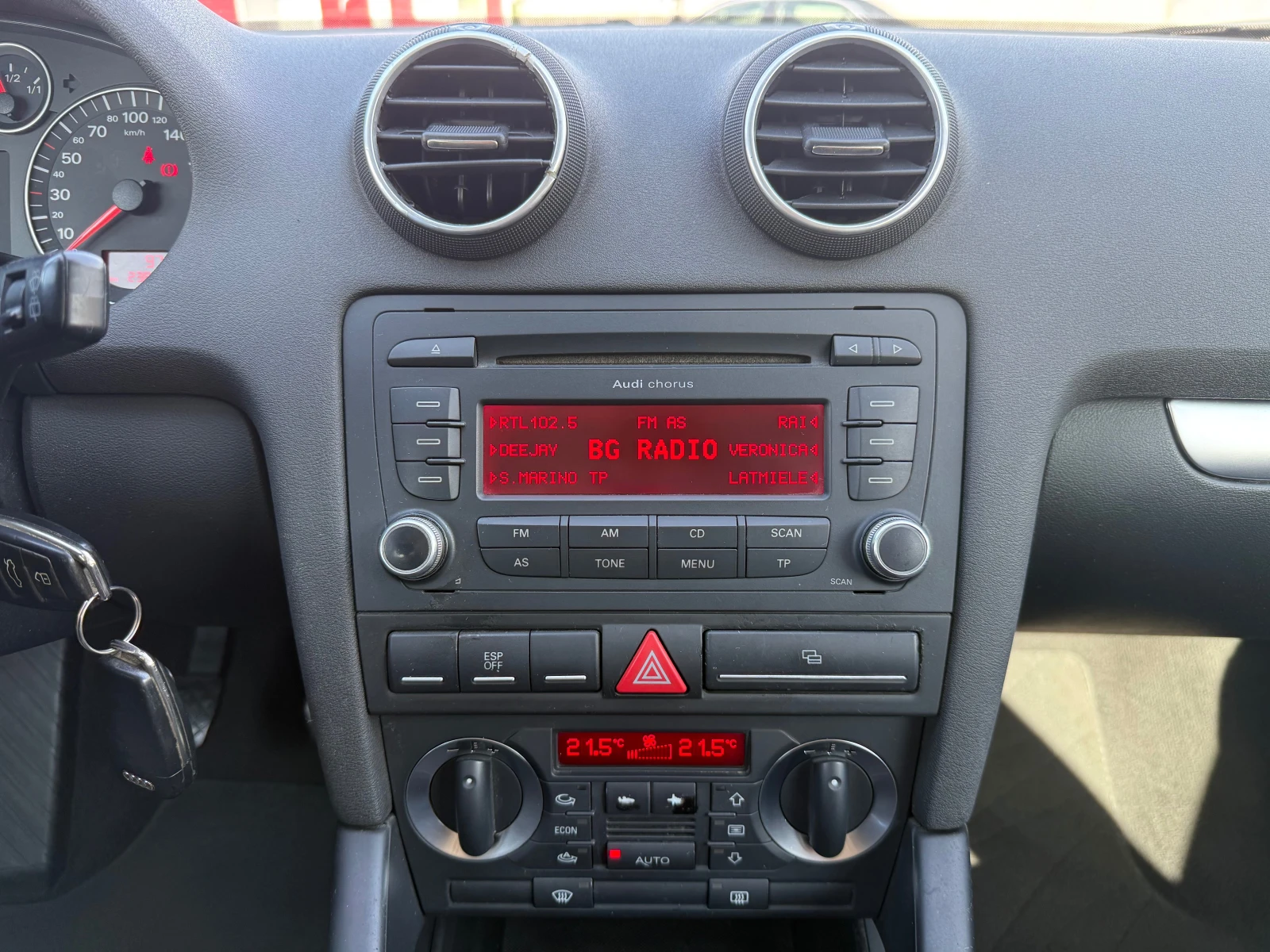 Audi A3 1.9 TDI 105 кс. !! ТОП СЪСТОЯНИЕ !!, снимка 13 - Автомобили и джипове - 53814526