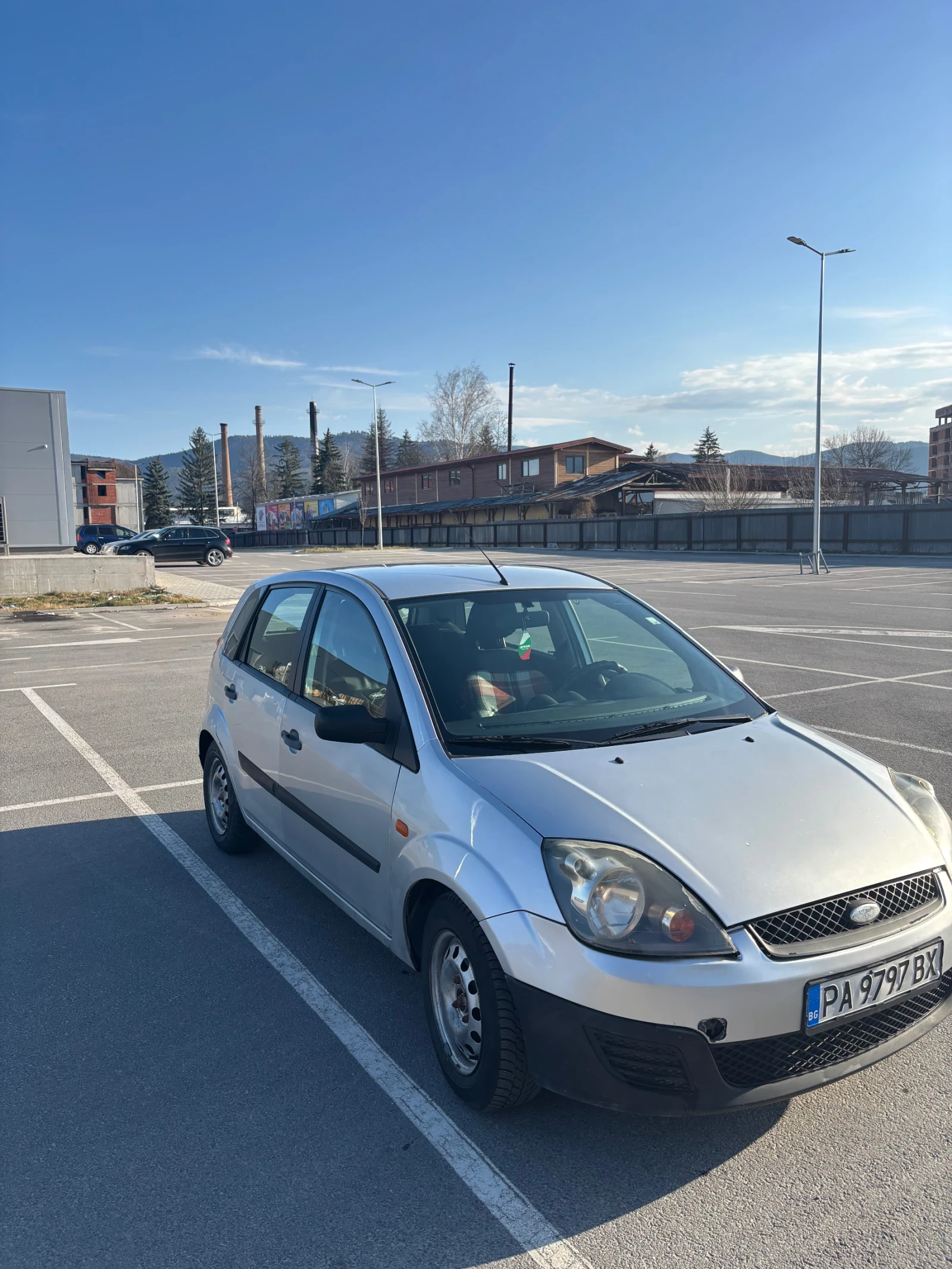 Ford Fiesta, снимка 5 - Автомобили и джипове - 53823516