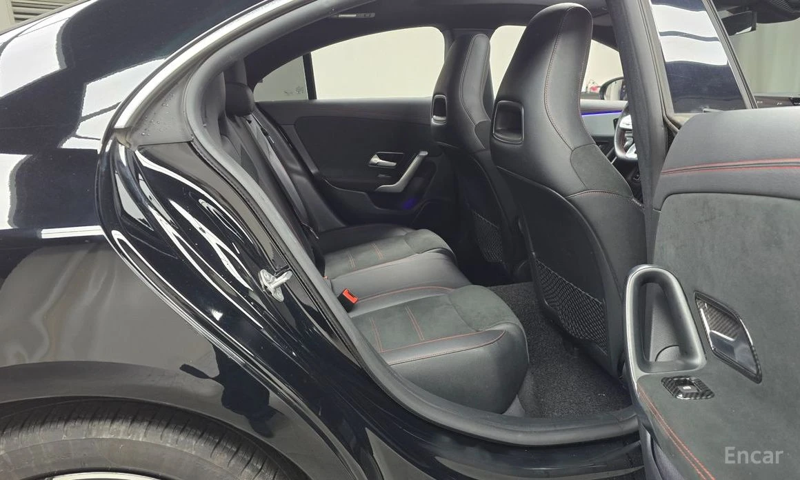 Mercedes-Benz CLA 250 4MATIC* AMBIENT* КАМЕРИ* 360* ПОДГРЕВ* ПАНО* , снимка 10 - Автомобили и джипове - 54116340