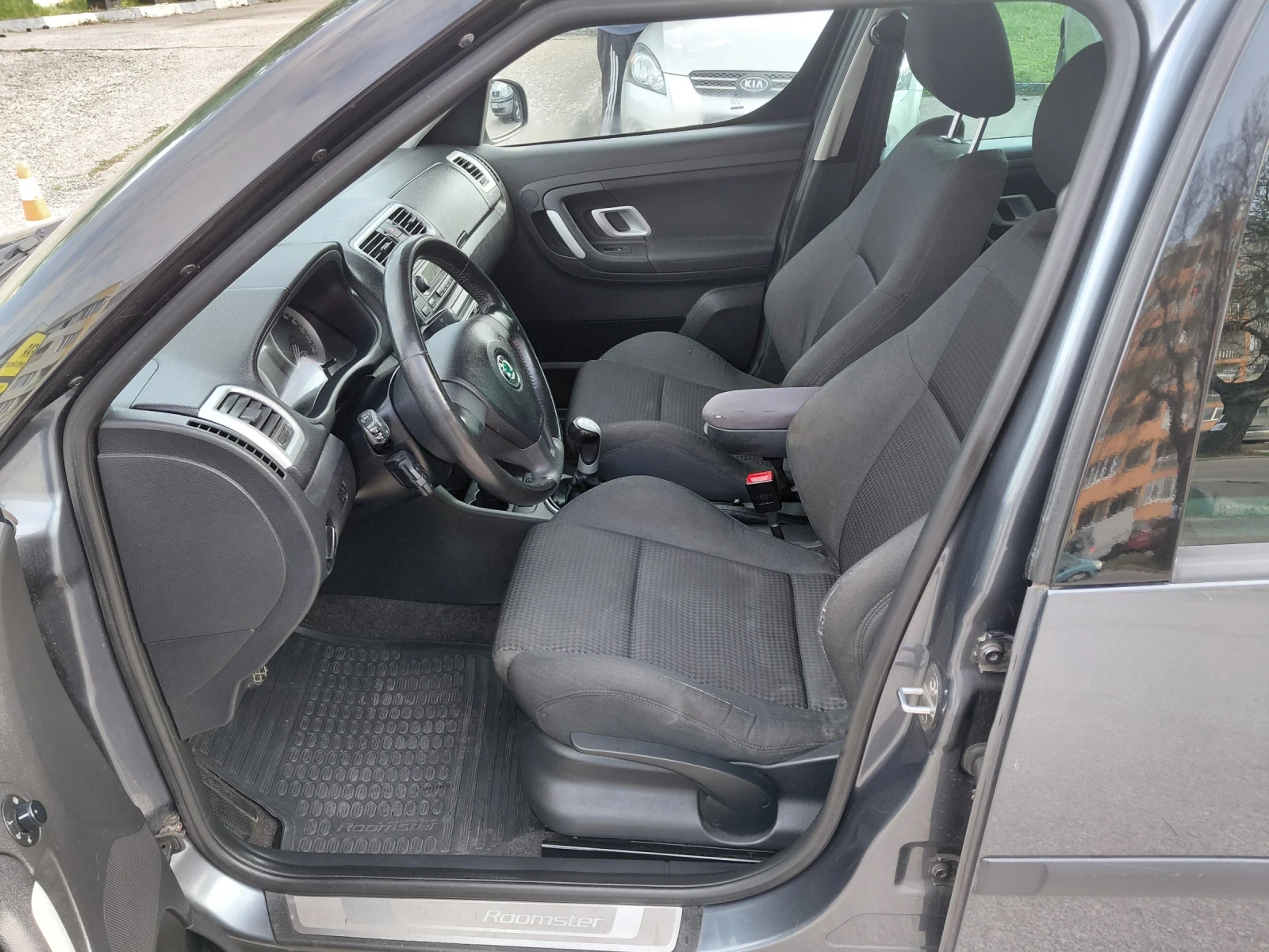 Skoda Roomster 1.4, снимка 10 - Автомобили и джипове - 54197104