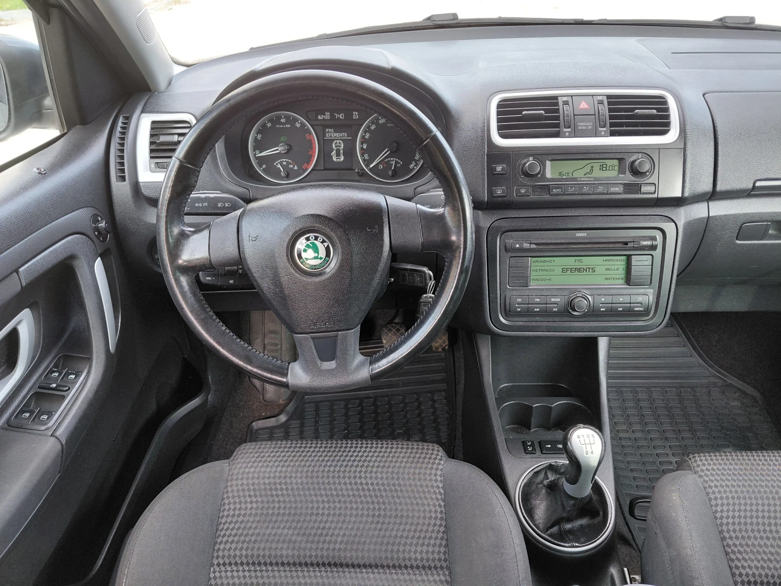 Skoda Roomster 1.4, снимка 14 - Автомобили и джипове - 54197104