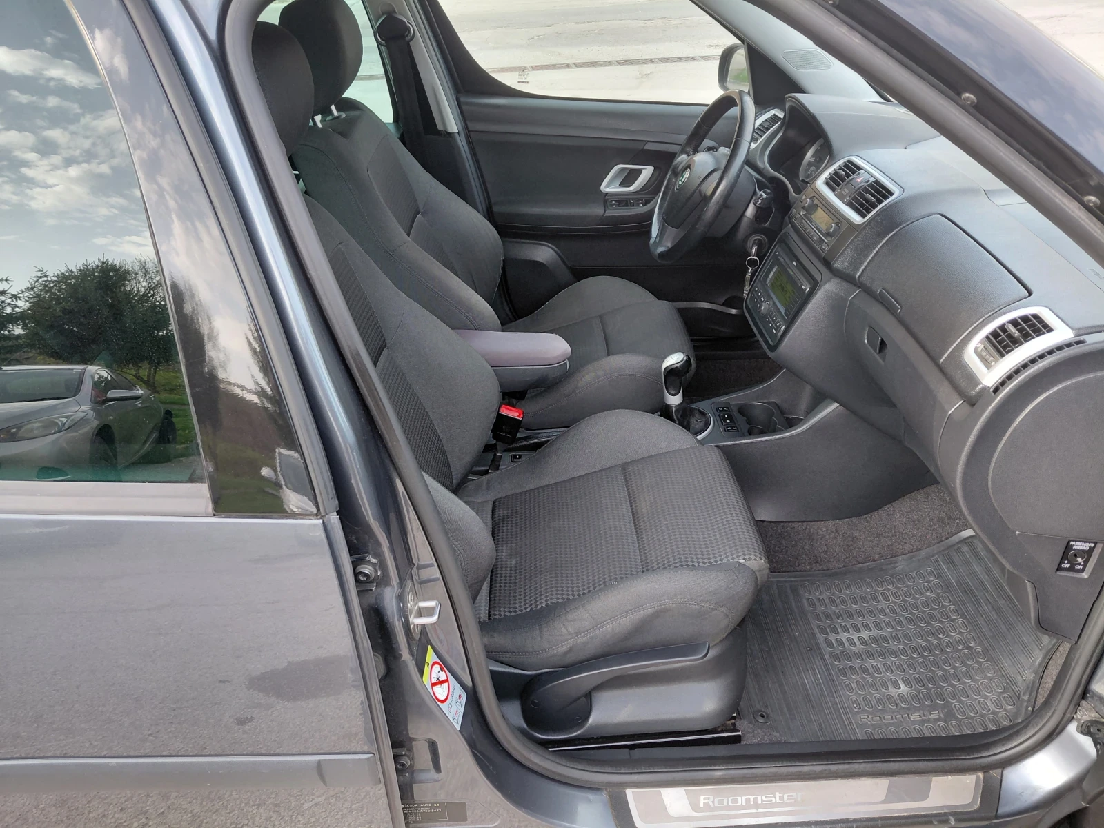 Skoda Roomster 1.4, снимка 11 - Автомобили и джипове - 54197104