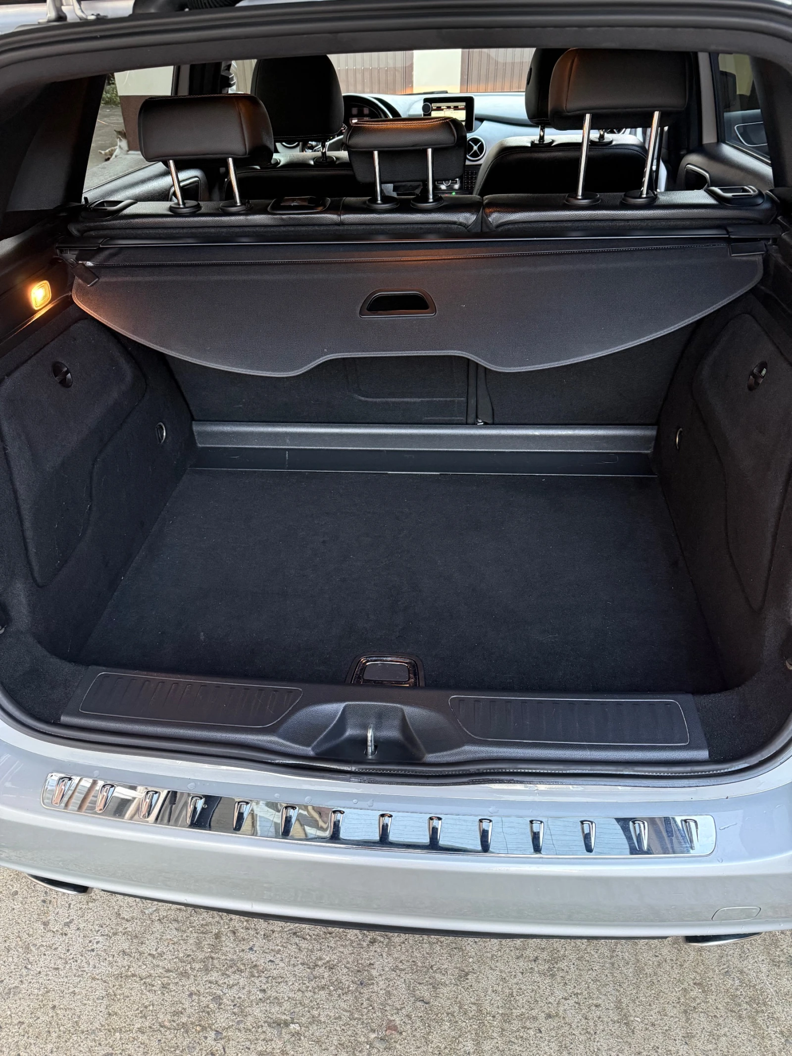 Mercedes-Benz B 220 B 220, снимка 10 - Автомобили и джипове - 54600503