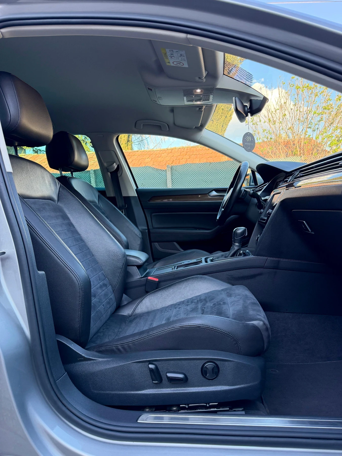 VW Passat 2.0 TDI 190 DIGITAL ПАМЕТ ПЕЧКА ВС АСИСТЕНТИ, снимка 11 - Автомобили и джипове - 54238887