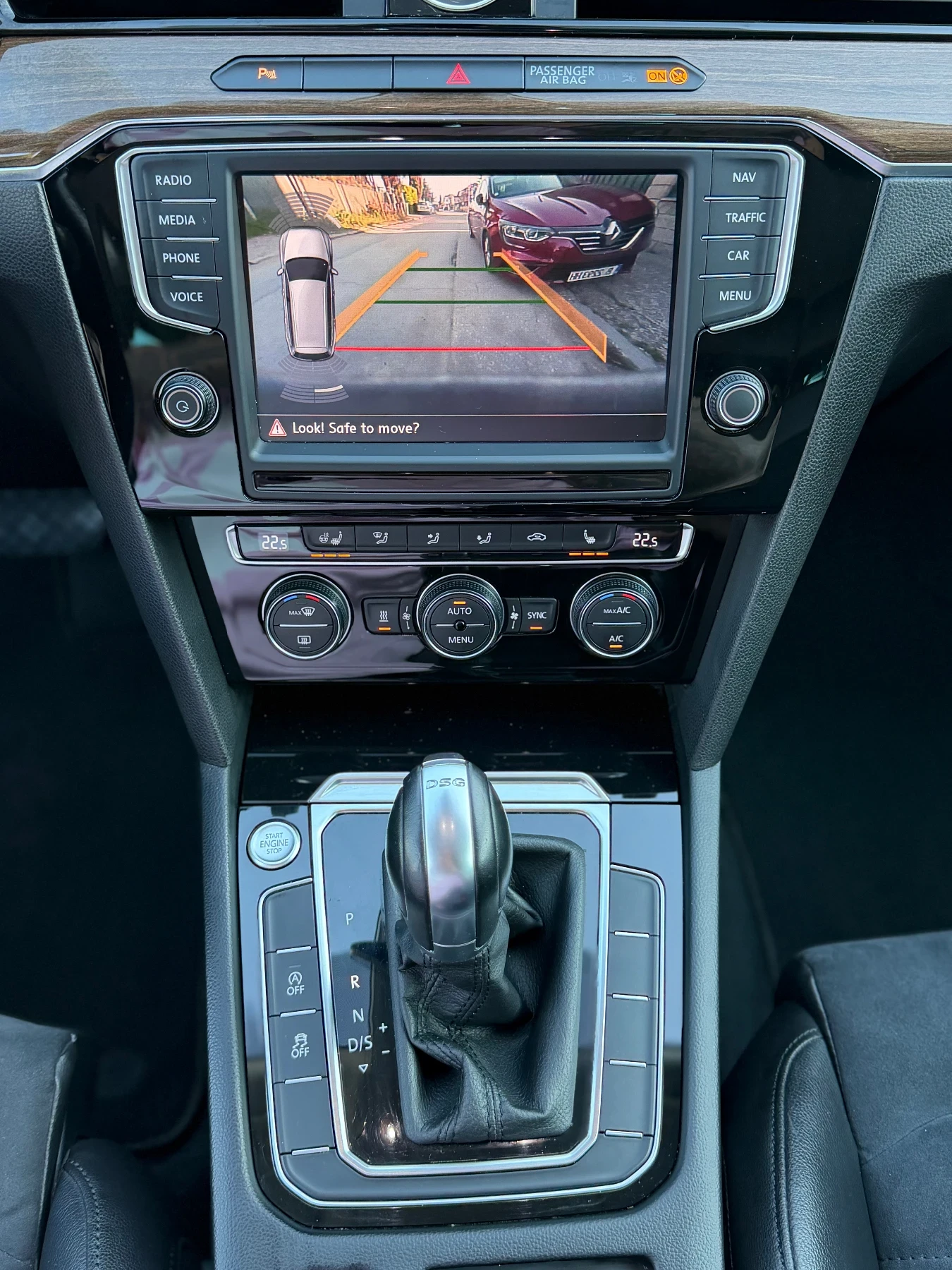 VW Passat 2.0 TDI 190 DIGITAL ПАМЕТ ПЕЧКА ВС АСИСТЕНТИ, снимка 12 - Автомобили и джипове - 54238887