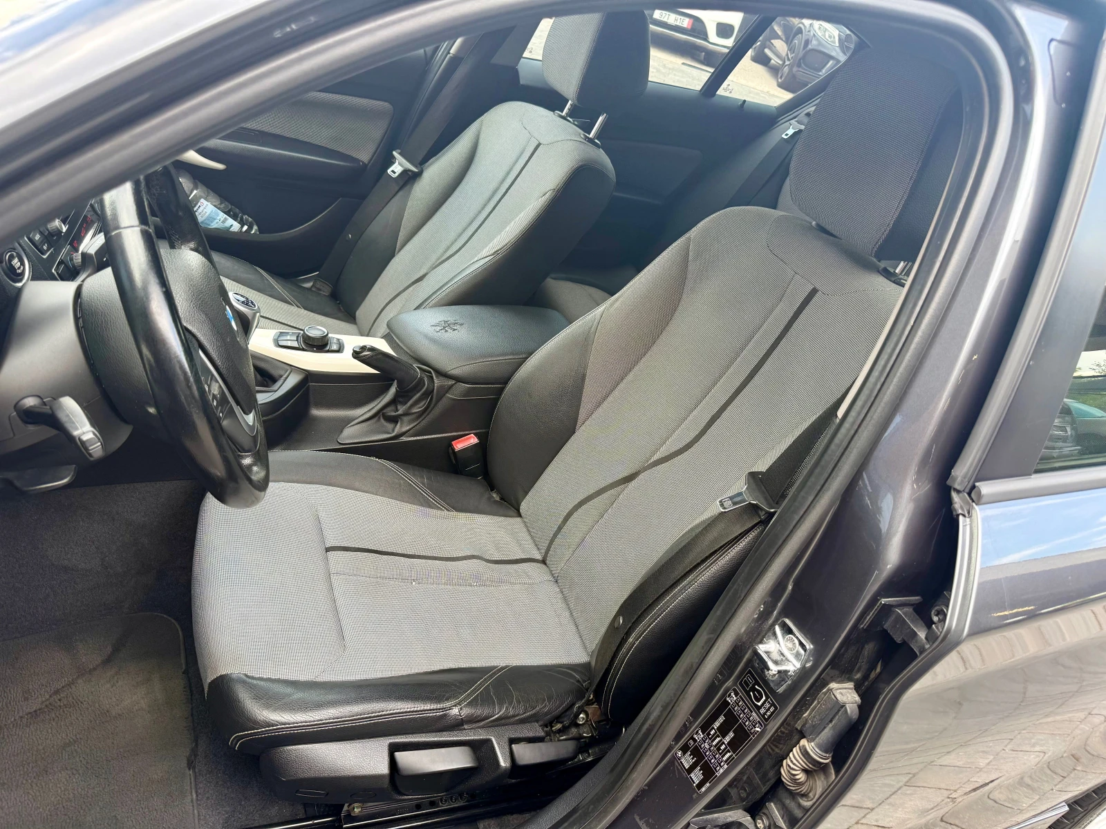 BMW 120  URBAN, снимка 10 - Автомобили и джипове - 54741198