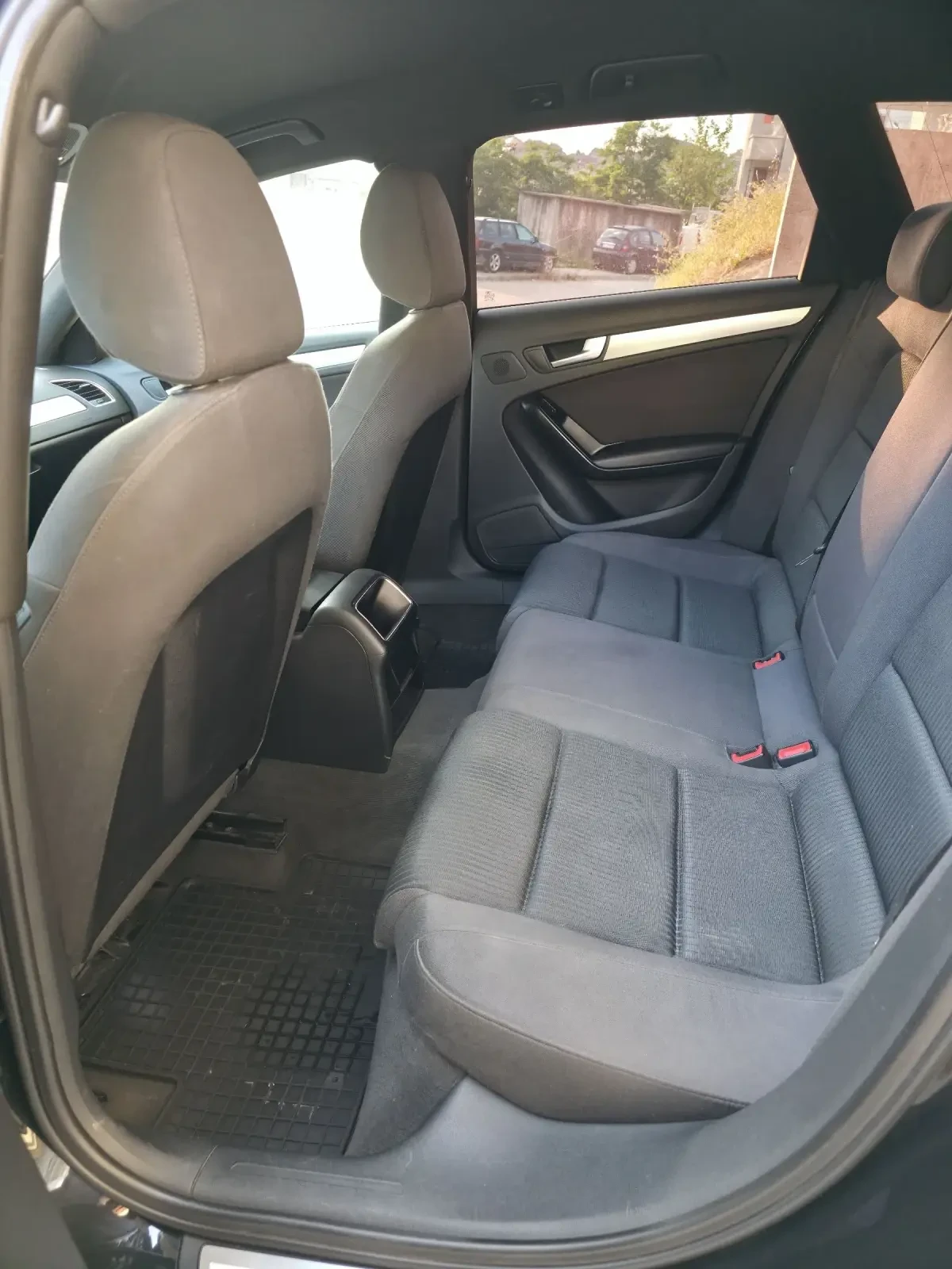 Audi A4 2.0, снимка 10 - Автомобили и джипове - 54776019
