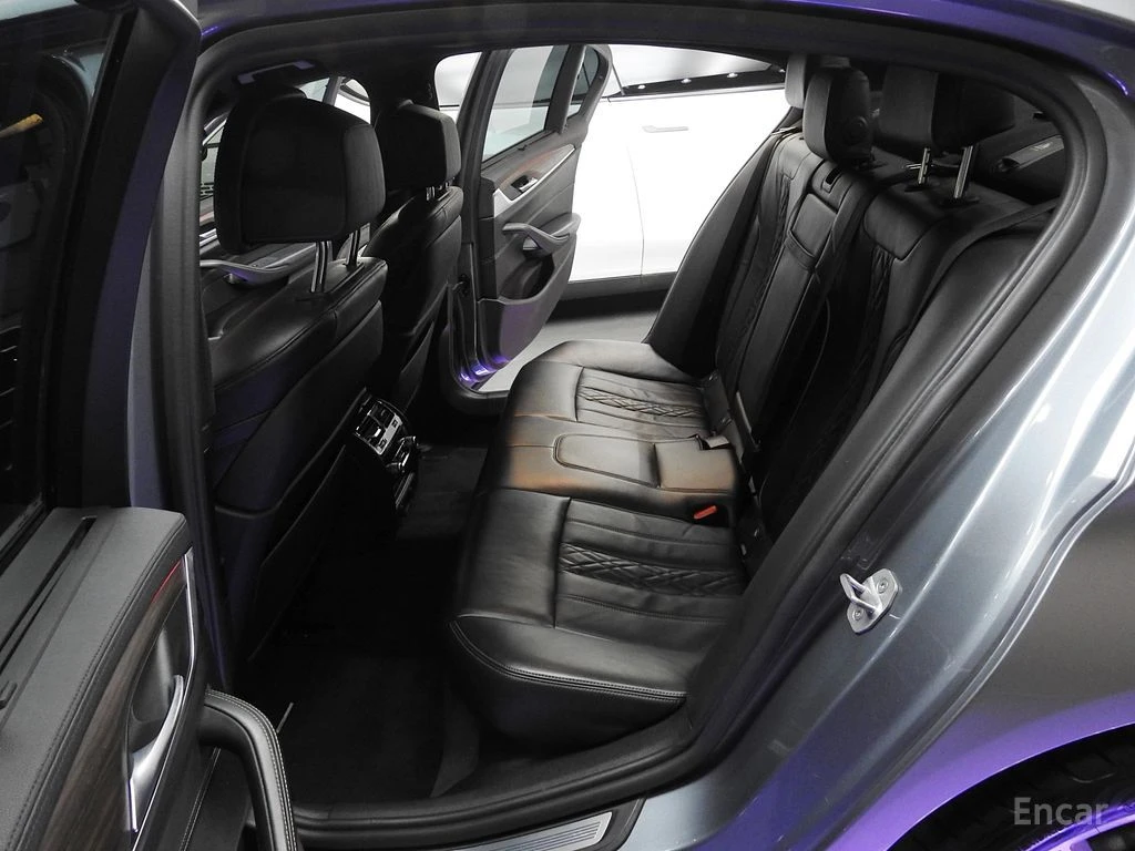 BMW 530 M* SPORT* ПОДГРЕВ* ОБДУХВАНЕ* 360КАМЕРА* LANE* ASS, снимка 12 - Автомобили и джипове - 54932537