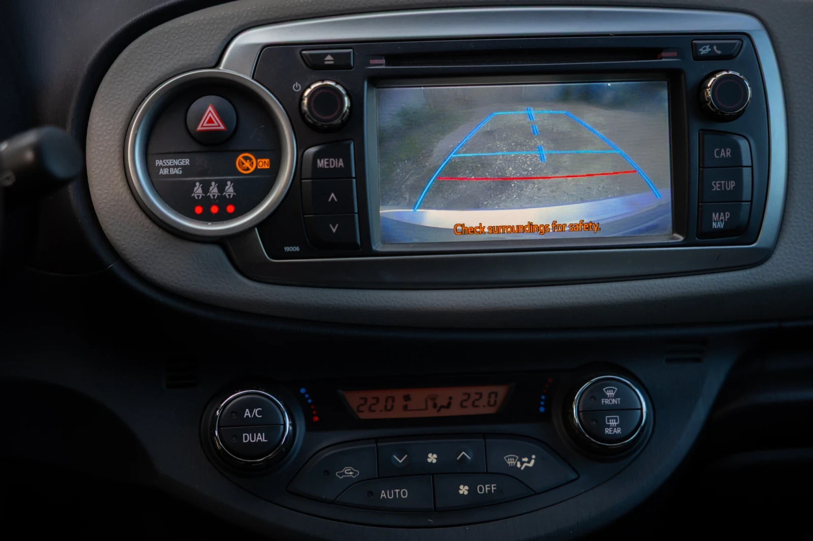 Toyota Yaris, снимка 9 - Автомобили и джипове - 55178300