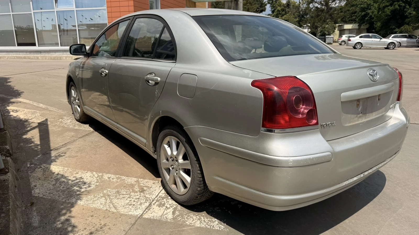 Toyota Avensis | Mobile.bg � ����������� 4