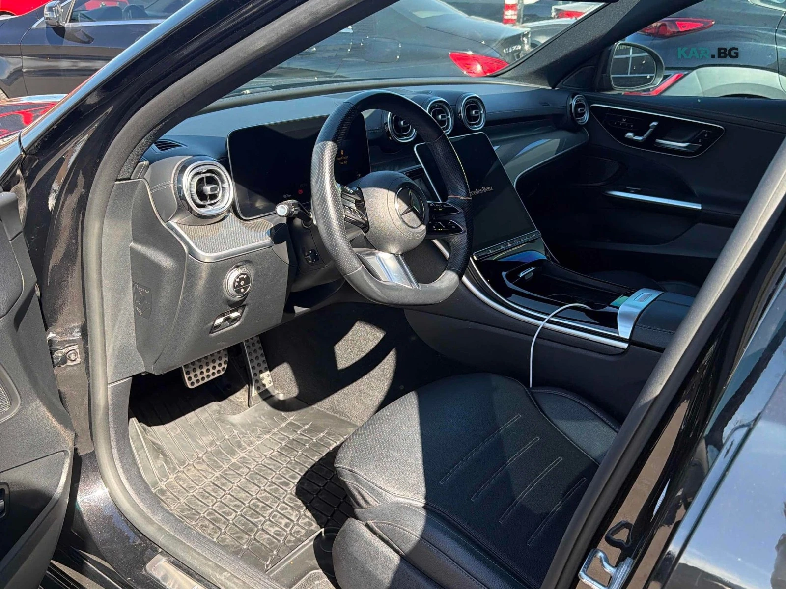 Mercedes-Benz C 300 AMG LINE/4MATIC/360 VIEW/LANE ASSIST, снимка 5 - Автомобили и джипове - 56239701
