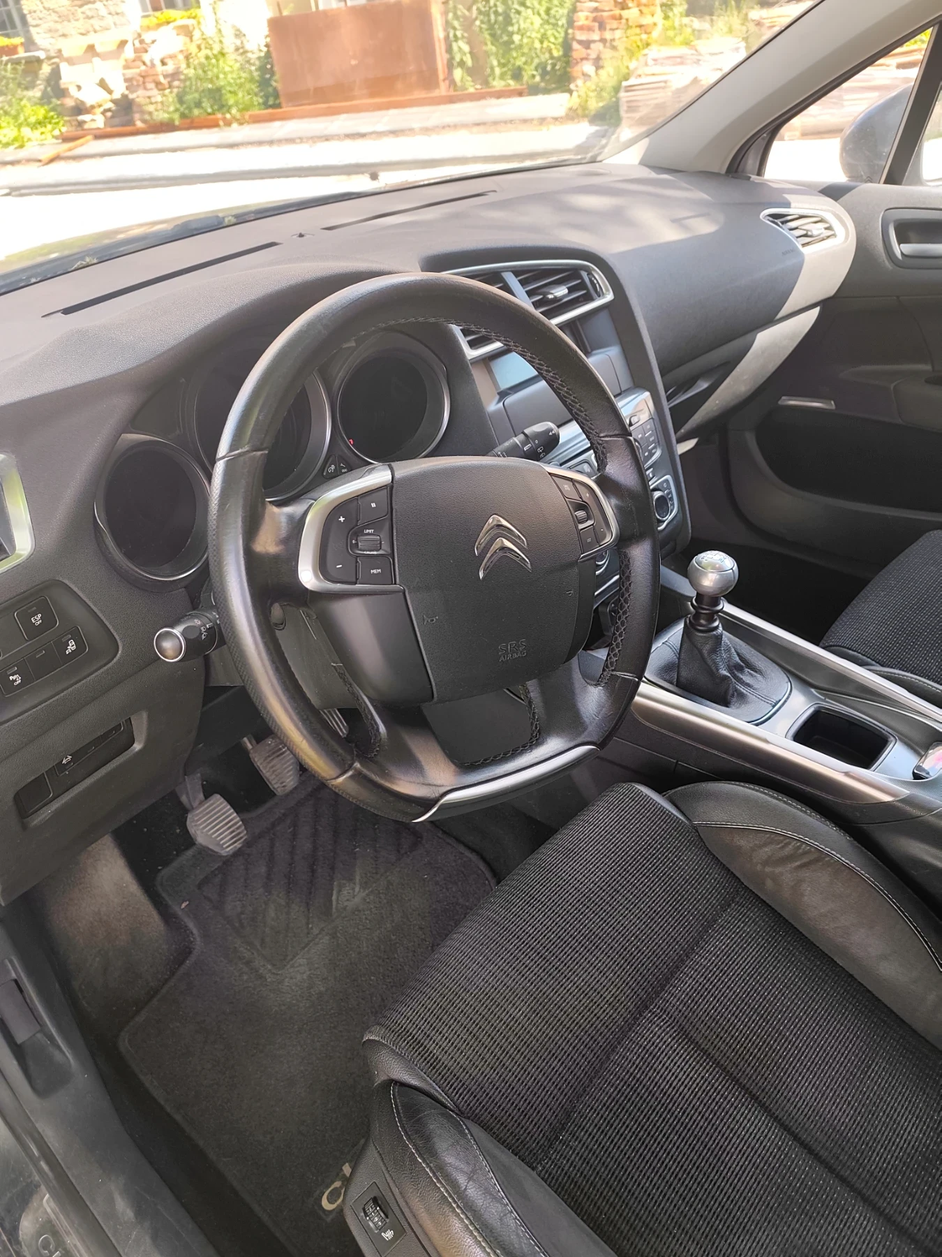 Citroen C4, снимка 8 - Автомобили и джипове - 56259535