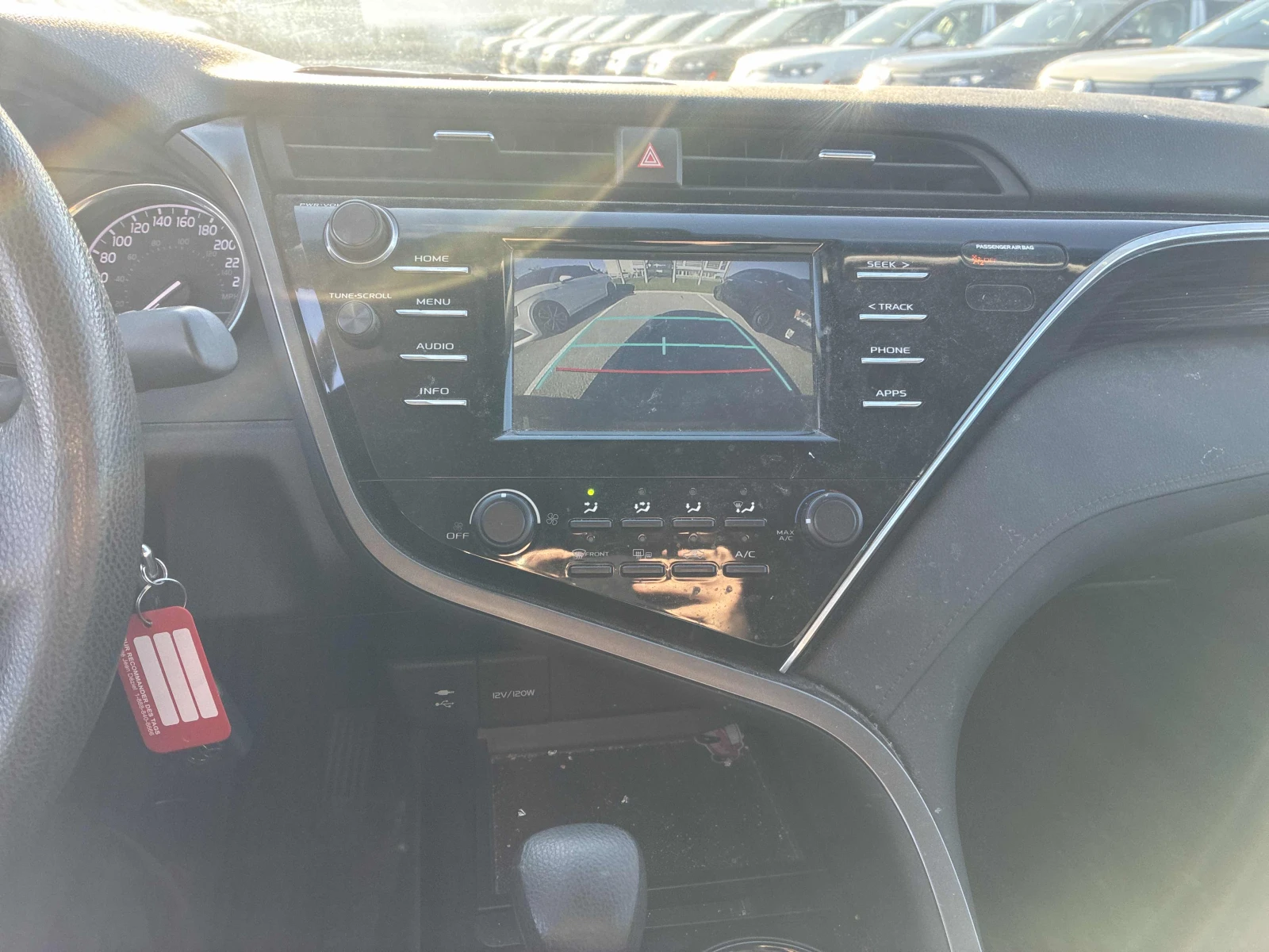 Toyota Camry Auto , Карфакс , Лизинг, снимка 9 - Автомобили и джипове - 56547197