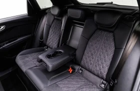 Audi Q4 45e-TRON/265HP/BLACK/PANO/HUD/CAM/MEMO/H.PUMP/912g, снимка 16