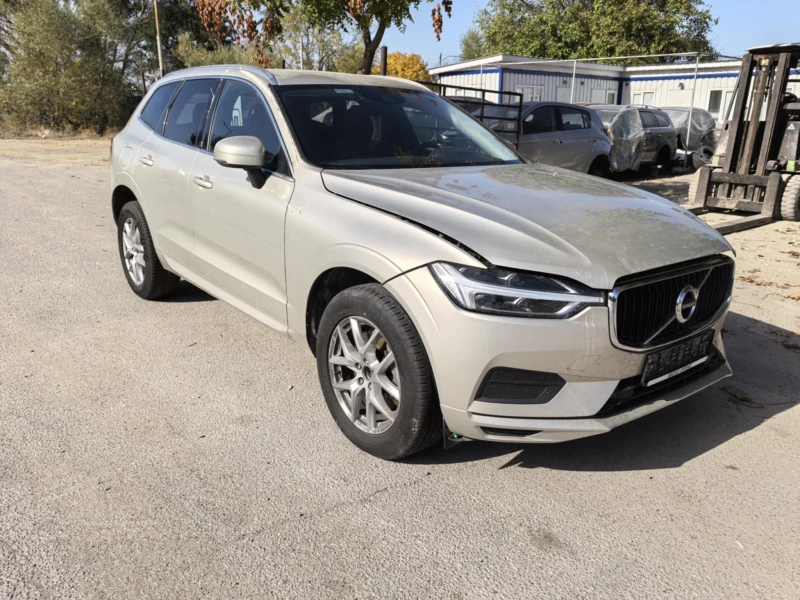 Volvo XC60 2.2 i hybrid, снимка 1 - Автомобили и джипове - 48011488