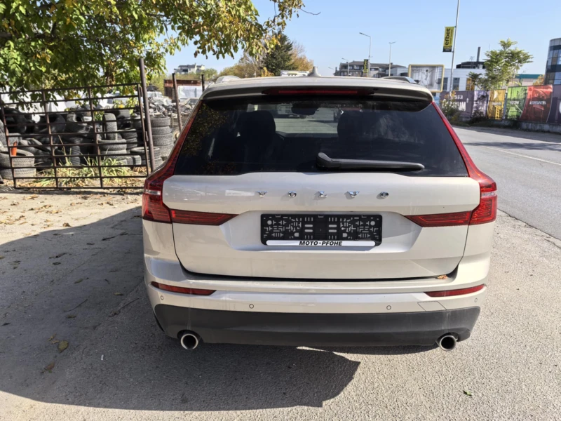 Volvo XC60 2.2 i hybrid, снимка 6 - Автомобили и джипове - 48011488