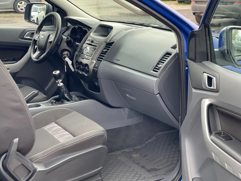 Ford Ranger 2.2TDCi XLT 4x4, снимка 10 - Автомобили и джипове - 49750144