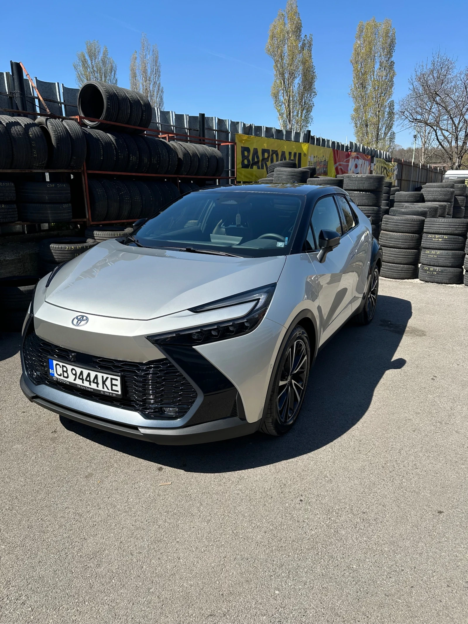 Toyota C-HR 2.0 хибрид - изображение 4