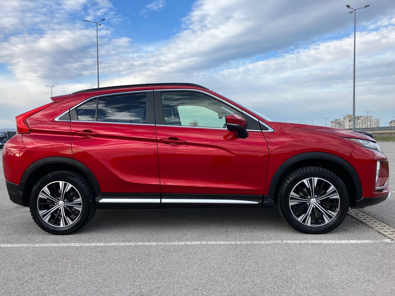 Mitsubishi Eclipse Cross 1.5 Turbo 4X4 - изображение 2