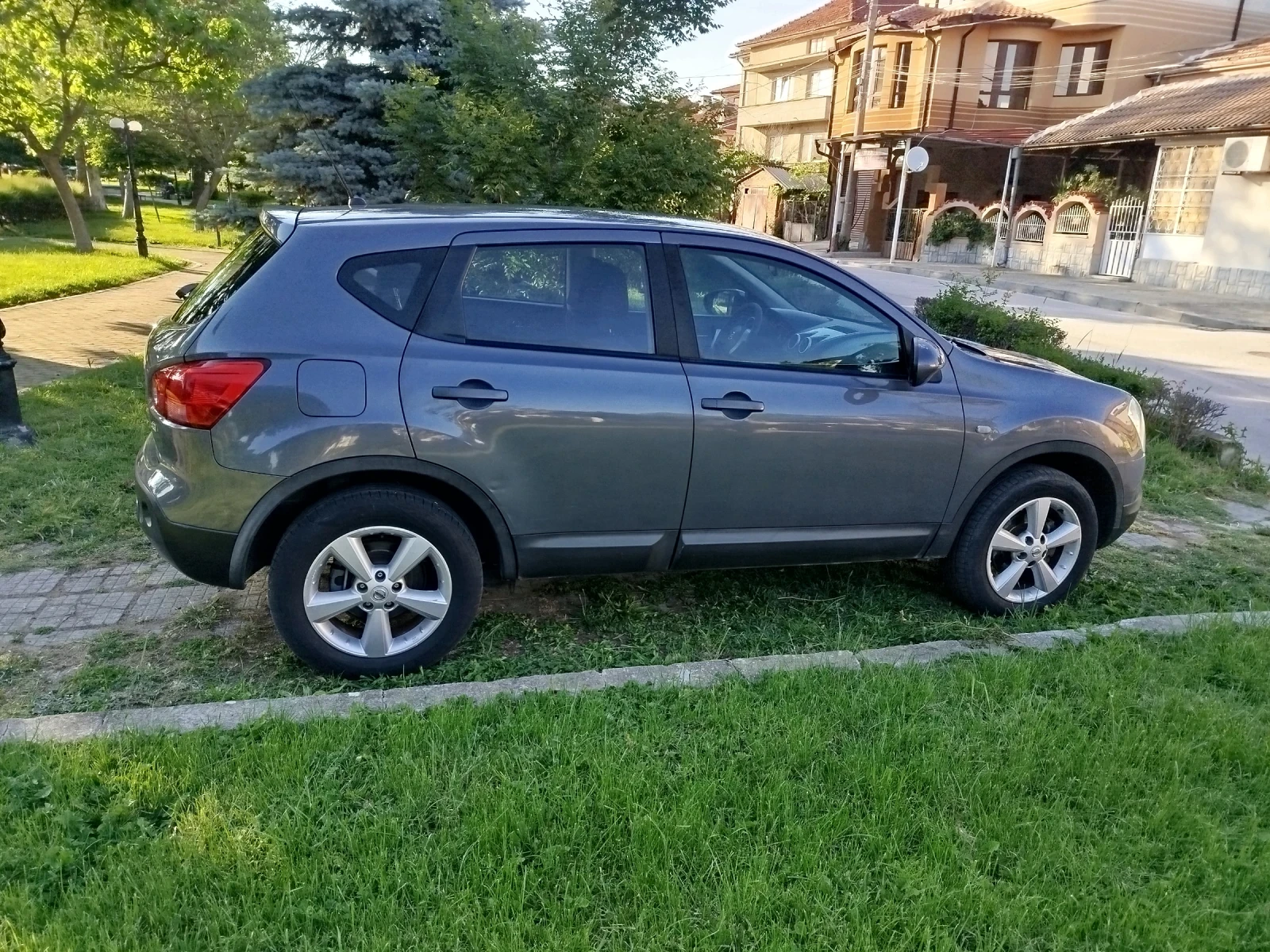 Nissan Qashqai 1.5 DCi - изображение 6