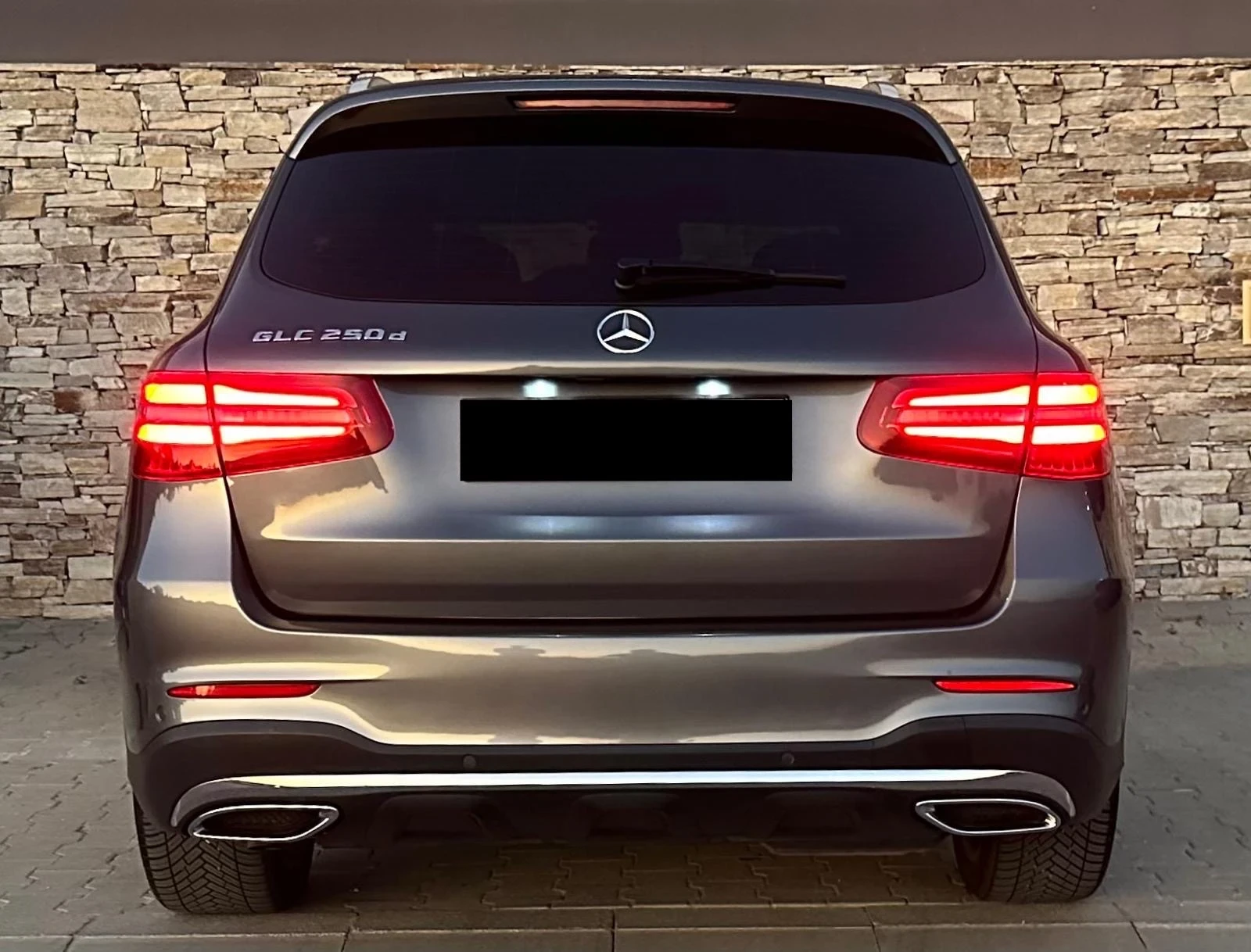 Mercedes-Benz GLC 250 d 4Matic* AMG - изображение 2