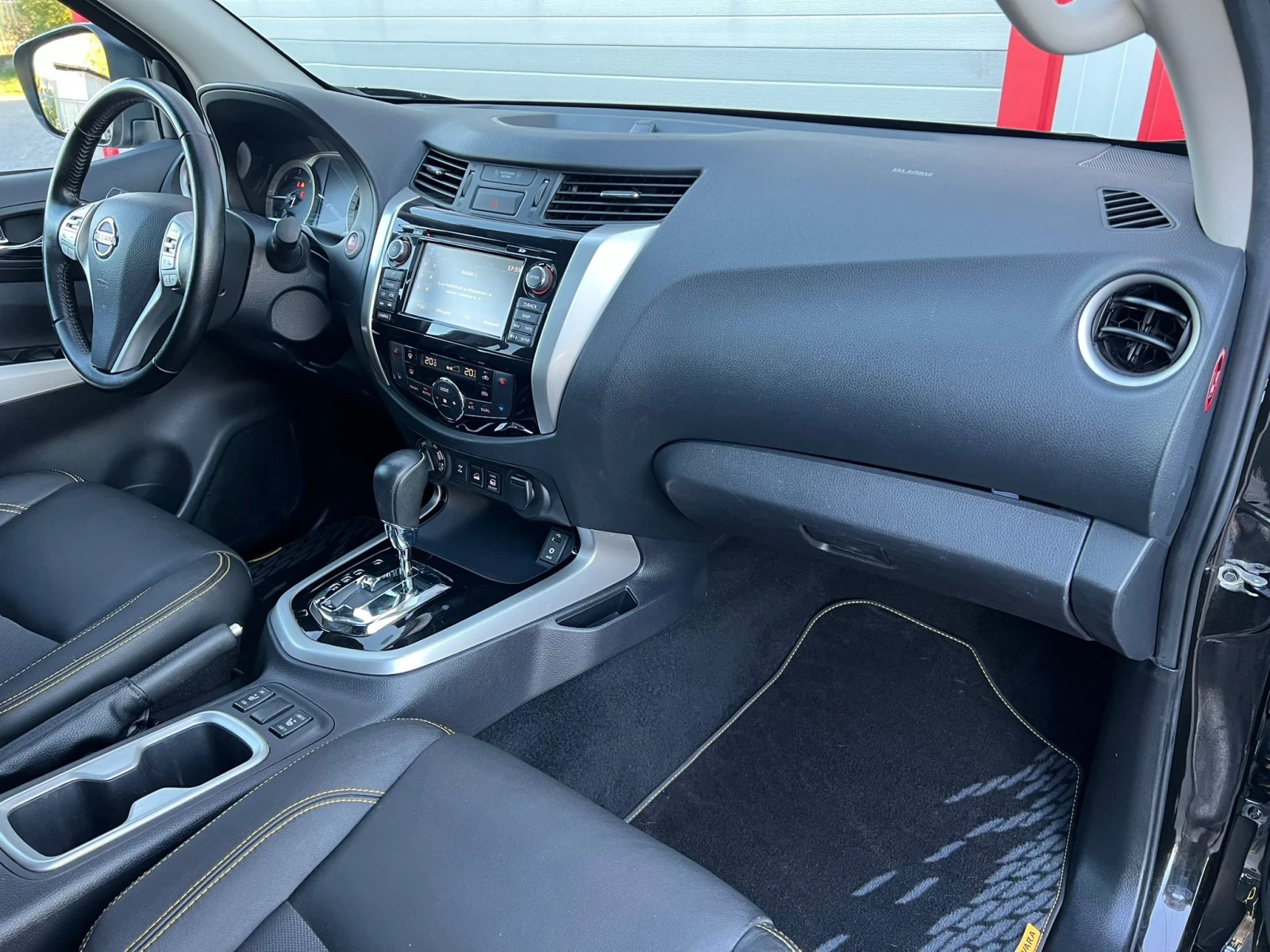 Nissan Navara 2.3D BLACK EDITION AUTOMAT KEY LESS NAVI 360KAMERA | Mobile.bg   15