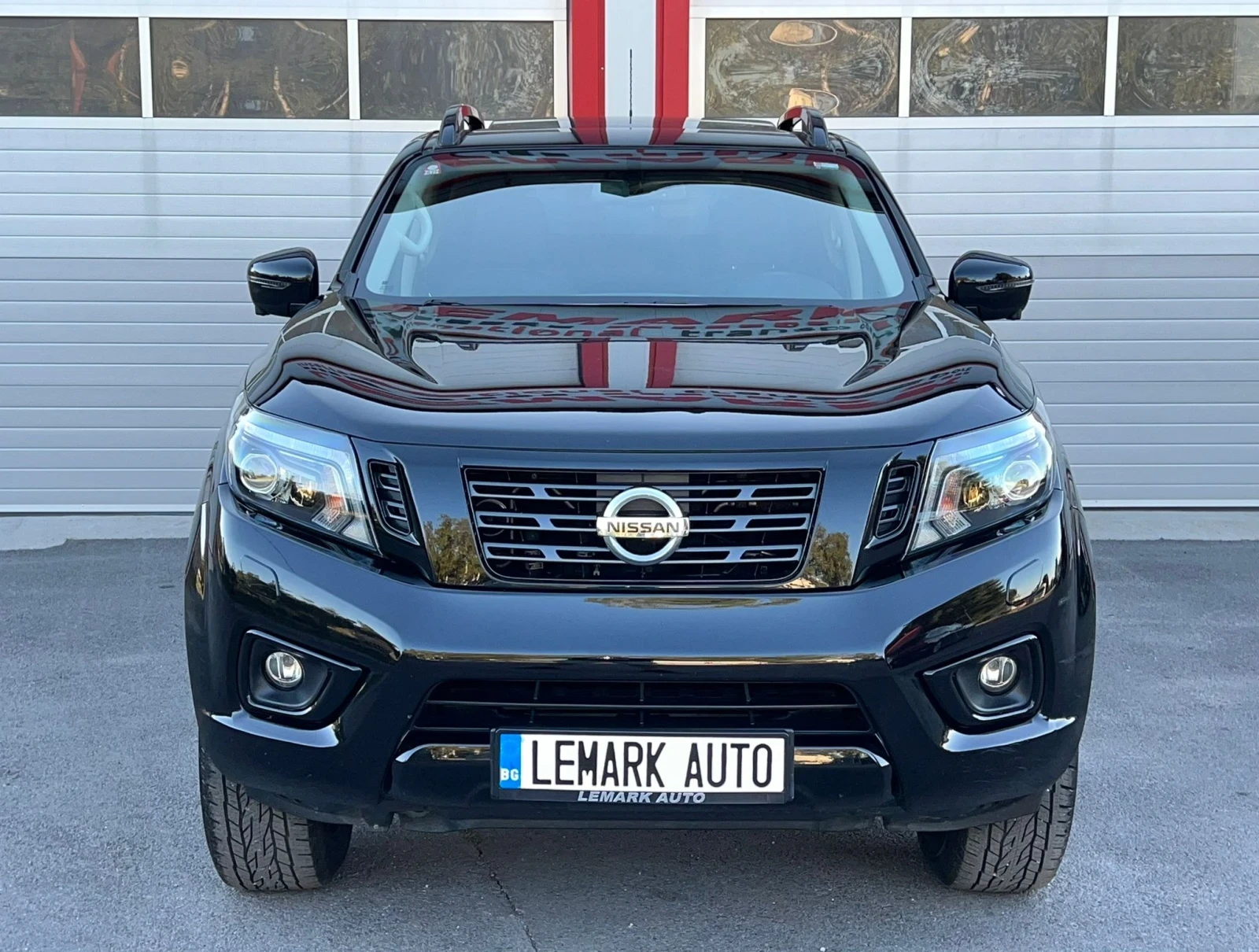 Nissan Navara 2.3D BLACK EDITION AUTOMAT KEY LESS NAVI 360KAMERA | Mobile.bg   1
