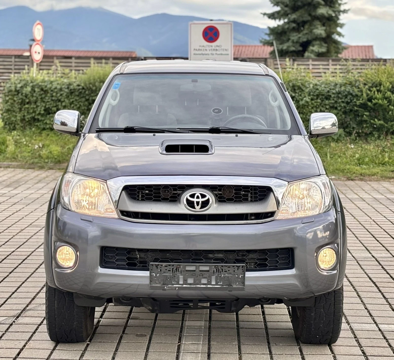 Toyota Hilux 3.0D 171кс * Навигация* * Климатроник*  - изображение 2
