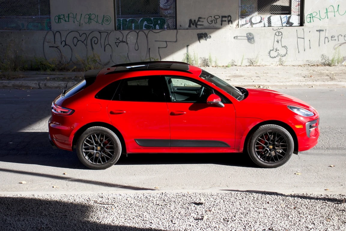Porsche Macan * GTS * CARFAX * БЕЗ ПЪРВОНАЧАЛНА ВНОСКА - изображение 3