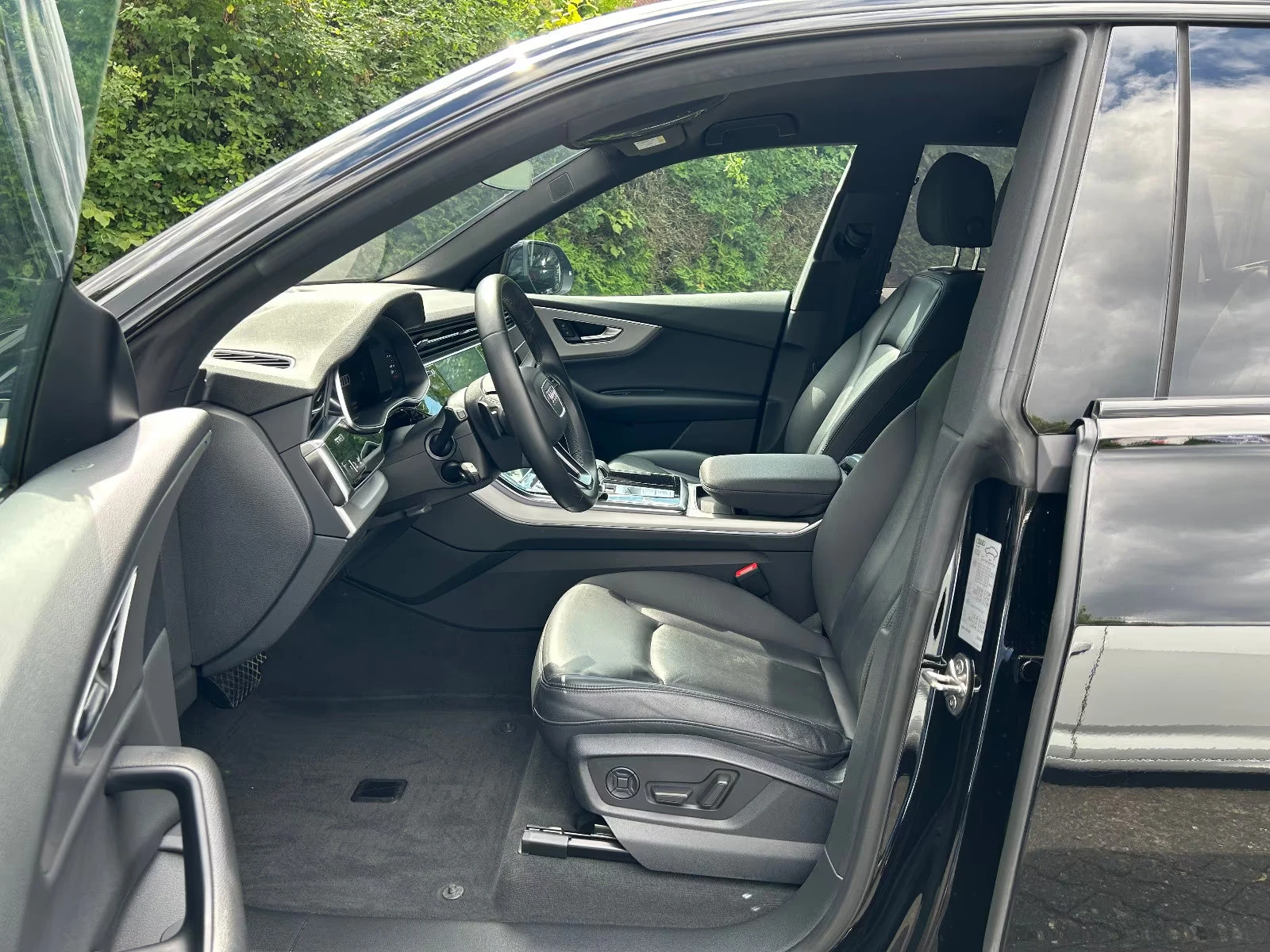 Audi Q8 50TDI/286HP/B&O/22/360/PANO/958v | Mobile.bg � ����������� 12