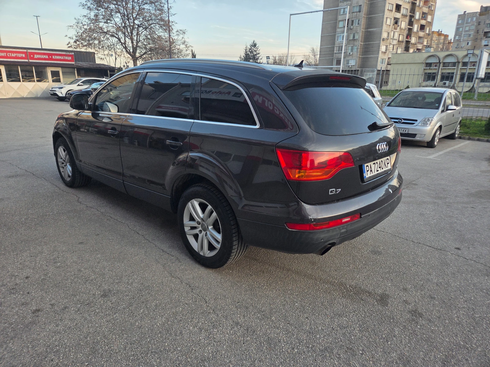 Audi Q7 3.0TDI/Quattro/Navi, снимка 3 - Автомобили и джипове - 53772887