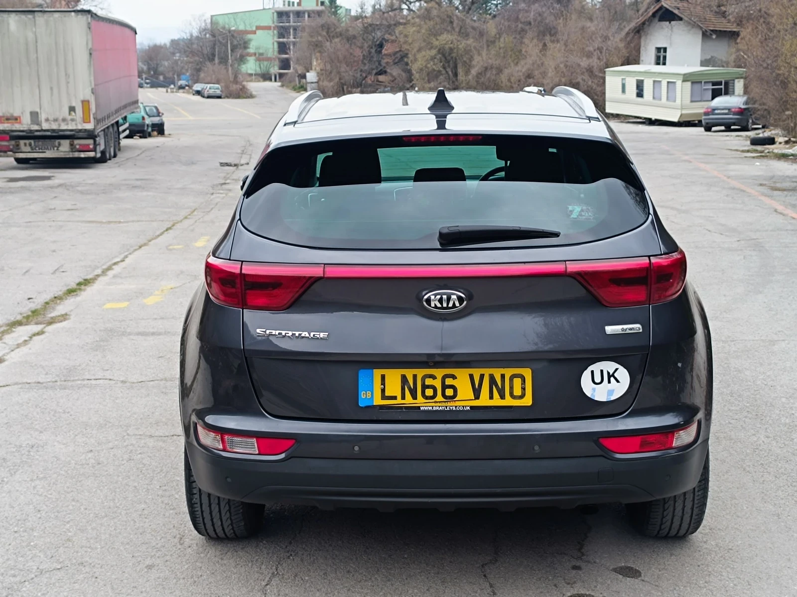 Kia Sportage 1.6 GDI, снимка 4 - Автомобили и джипове - 53960886