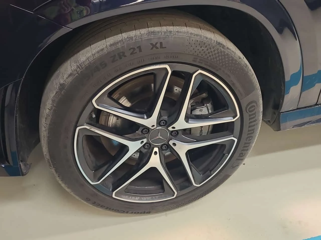 Mercedes-Benz GLE 53 4MATIC BURMESTER| 360| HUD| PANORAMA| AMBIENT| , снимка 5 - Автомобили и джипове - 53999893