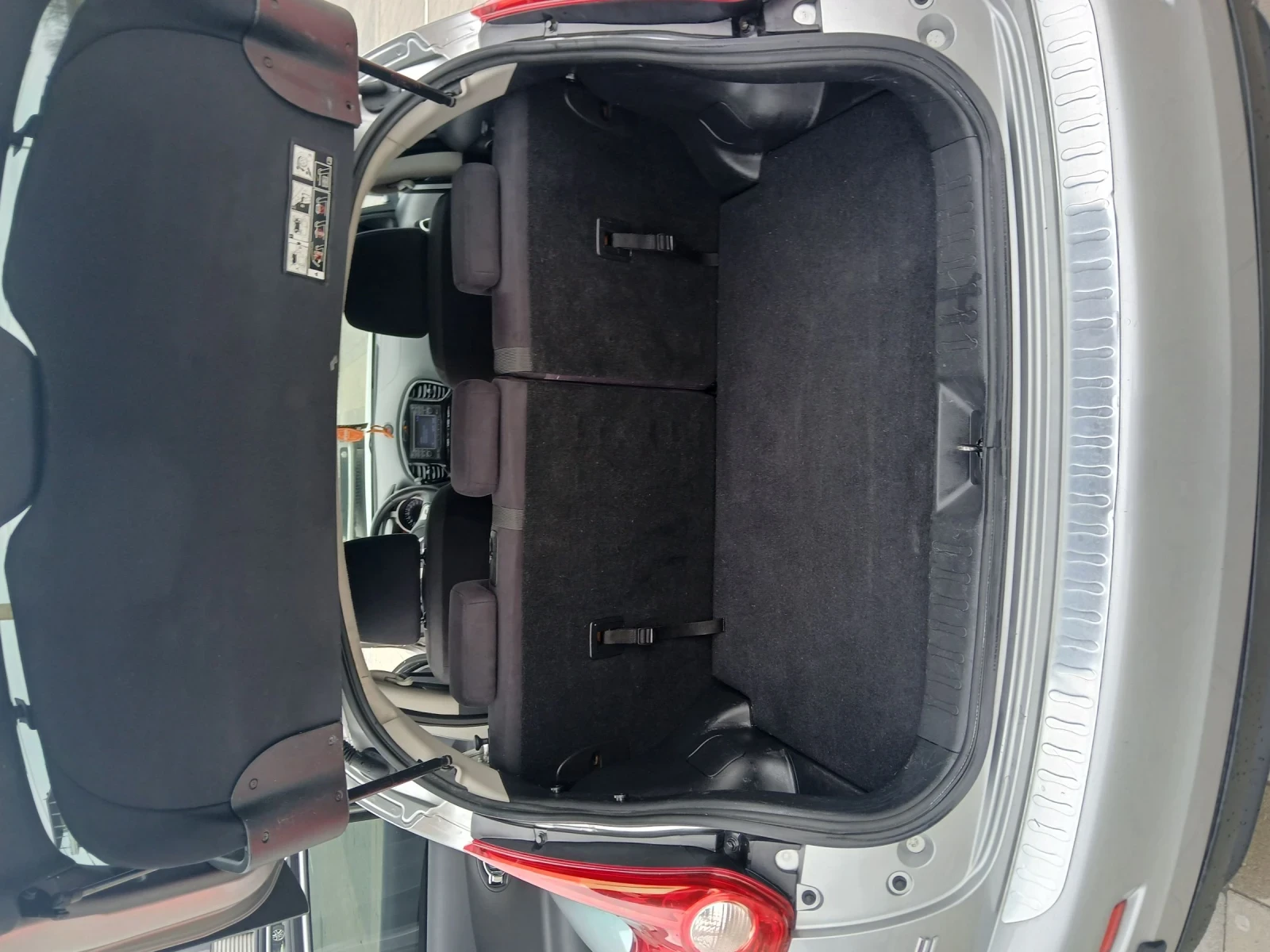 Nissan Juke 1.5 dci, снимка 16 - Автомобили и джипове - 54061412