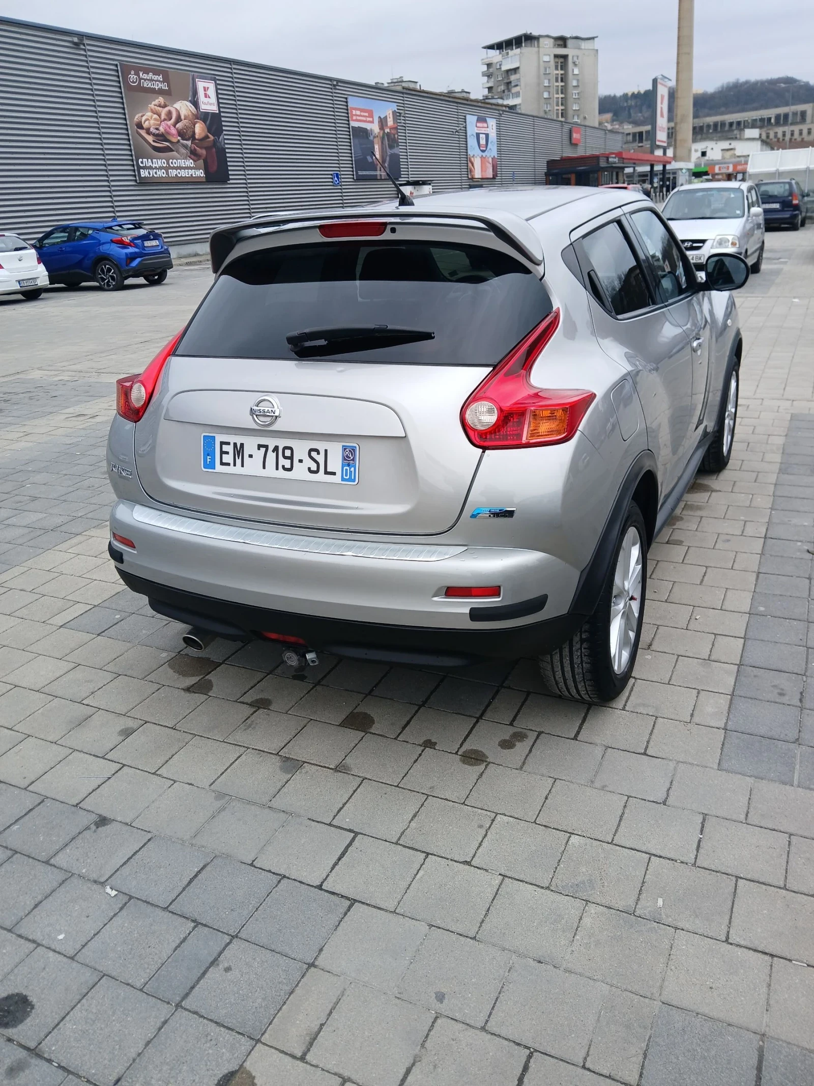 Nissan Juke 1.5 dci, снимка 10 - Автомобили и джипове - 54061412
